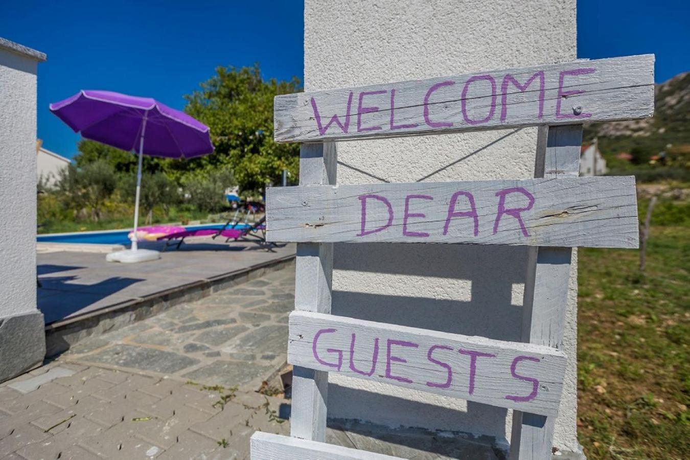 Studio Apartman U Kuci S Bazenom Baška Exterior foto